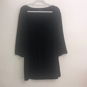 Avenue woman’s top - size 26/28